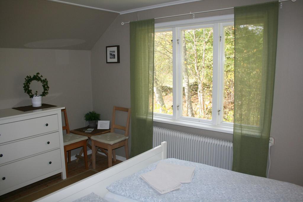 Stenbrohult  Hotel & Pensionat Bjoerkelund מראה חיצוני תמונה